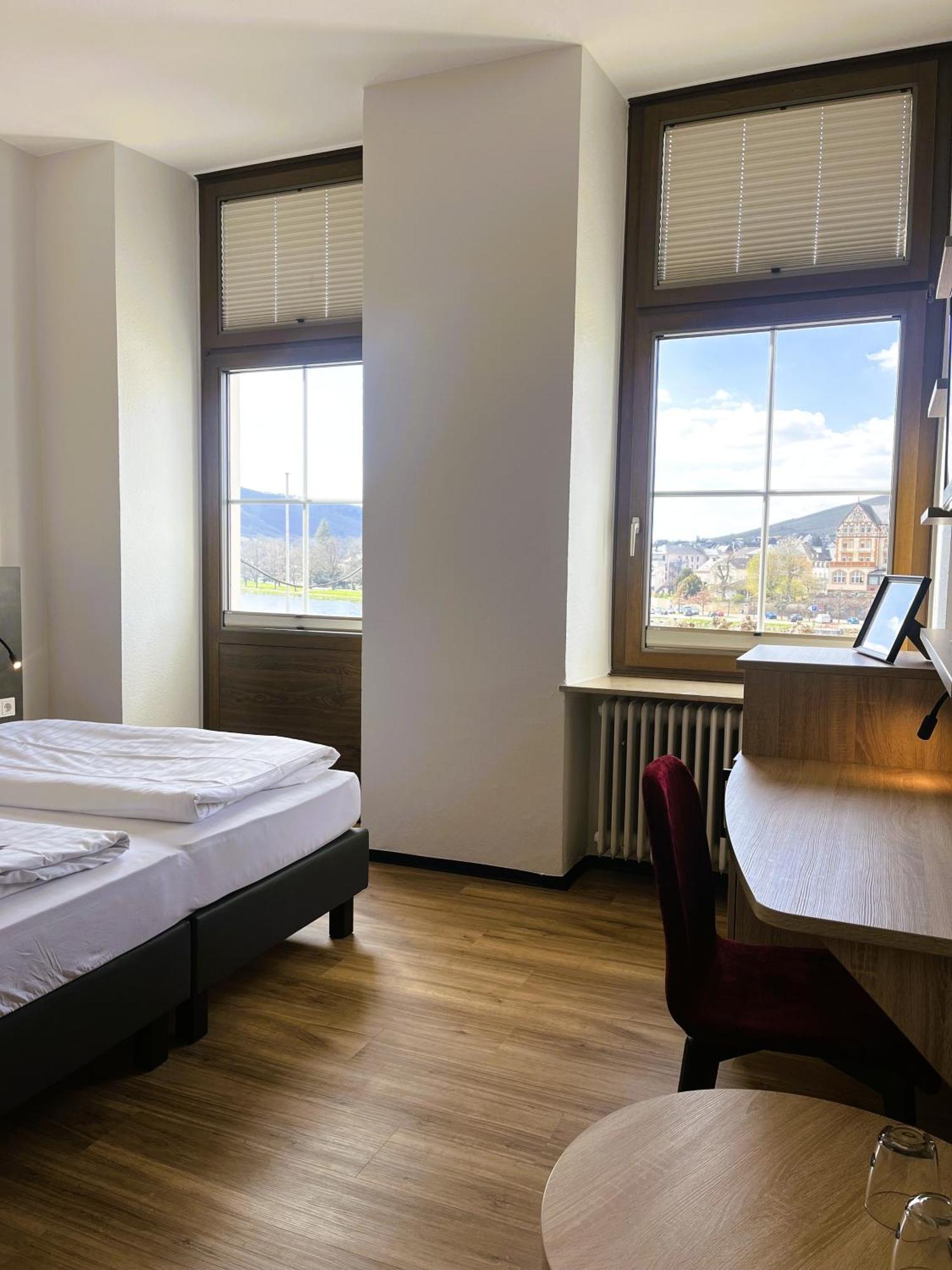Moselhotel Roemischer Kaiser Bernkastel-Kues Bagian luar foto